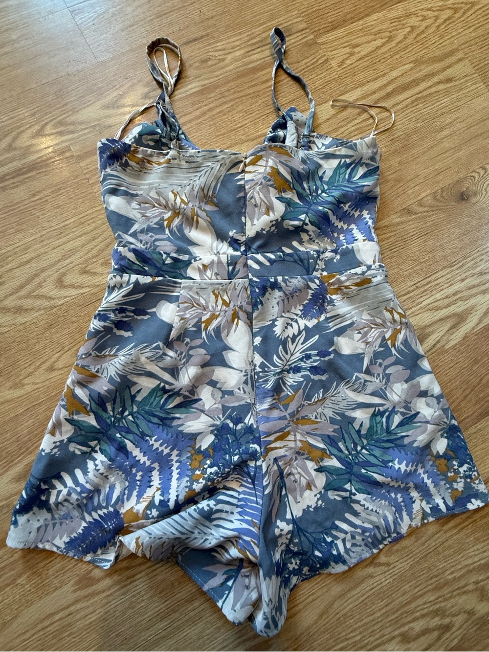 Blue Floral Women’s medium One-Piece Romper Honey Belle